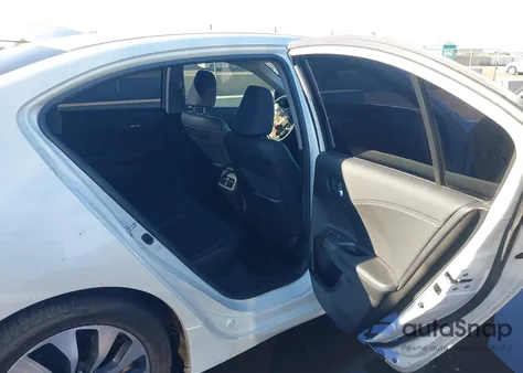 2017 Honda Accord Hybrid Touring z USA, uszkodzony, nr VIN JHMCR6F7XHC007900